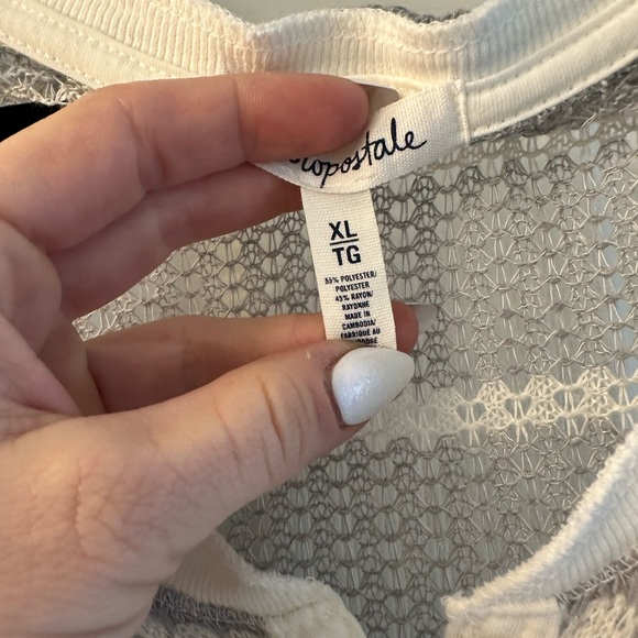 Aeropostale Juniors XL Shirt - Picture 7 of 8